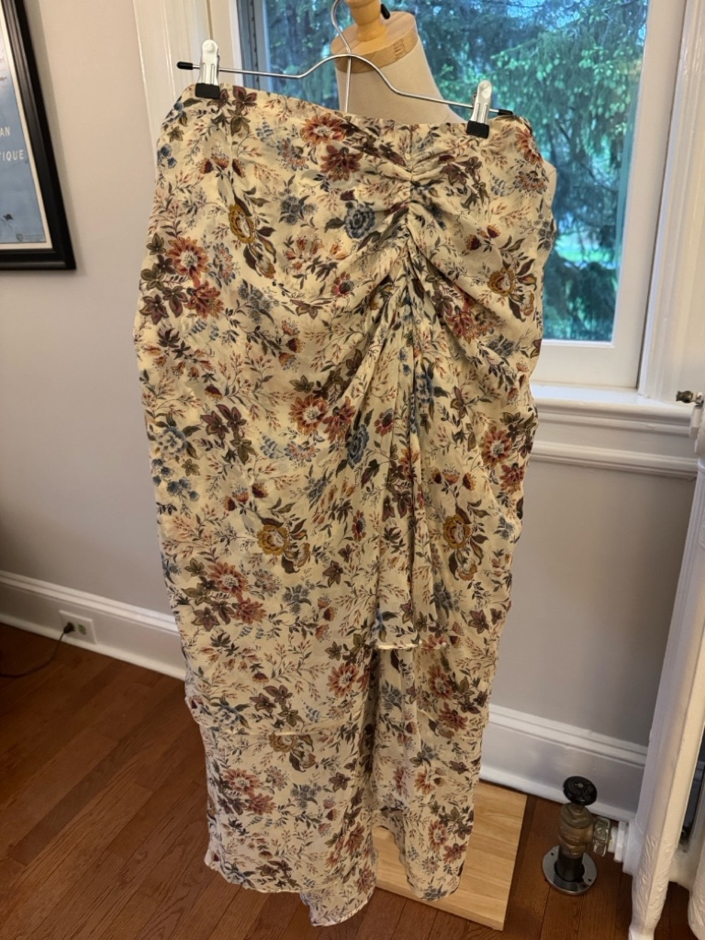 NWOT Veronica Beard silk Cream Floral Midi Skirt - Picture 2 of 4